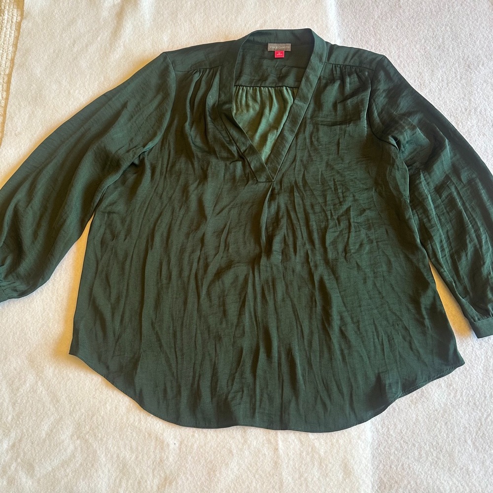 Vince Camuto Blouse Womens Medium Dark Olive Green V Neck Long Sleeve Flowy